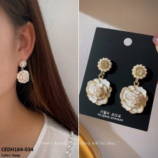 CEDH164 SYB Flower Drop Earrings Pair